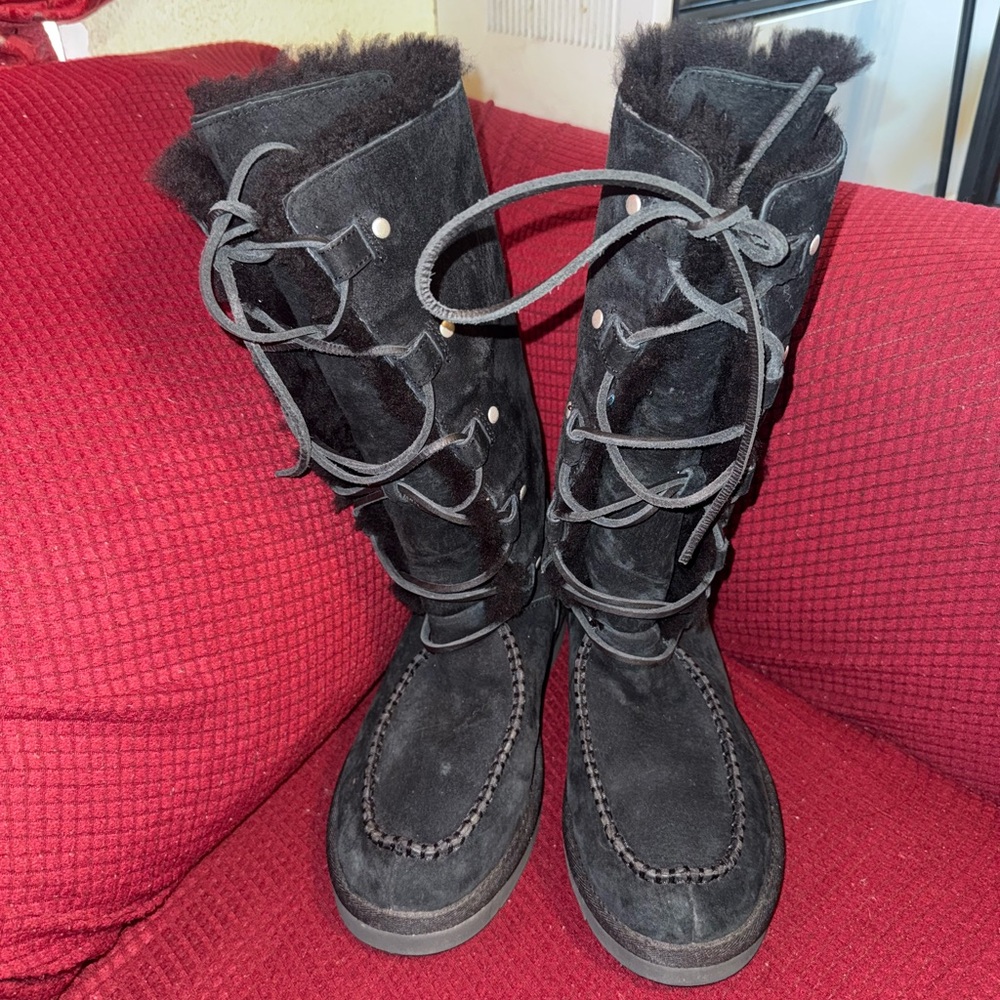UGG Black Lace Up Boots with Cozy Fleece Lining